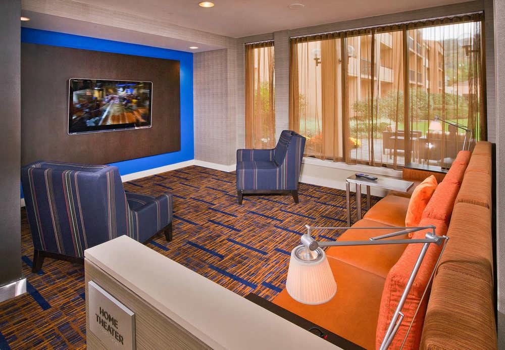 Hotel Courtyard By Marriott