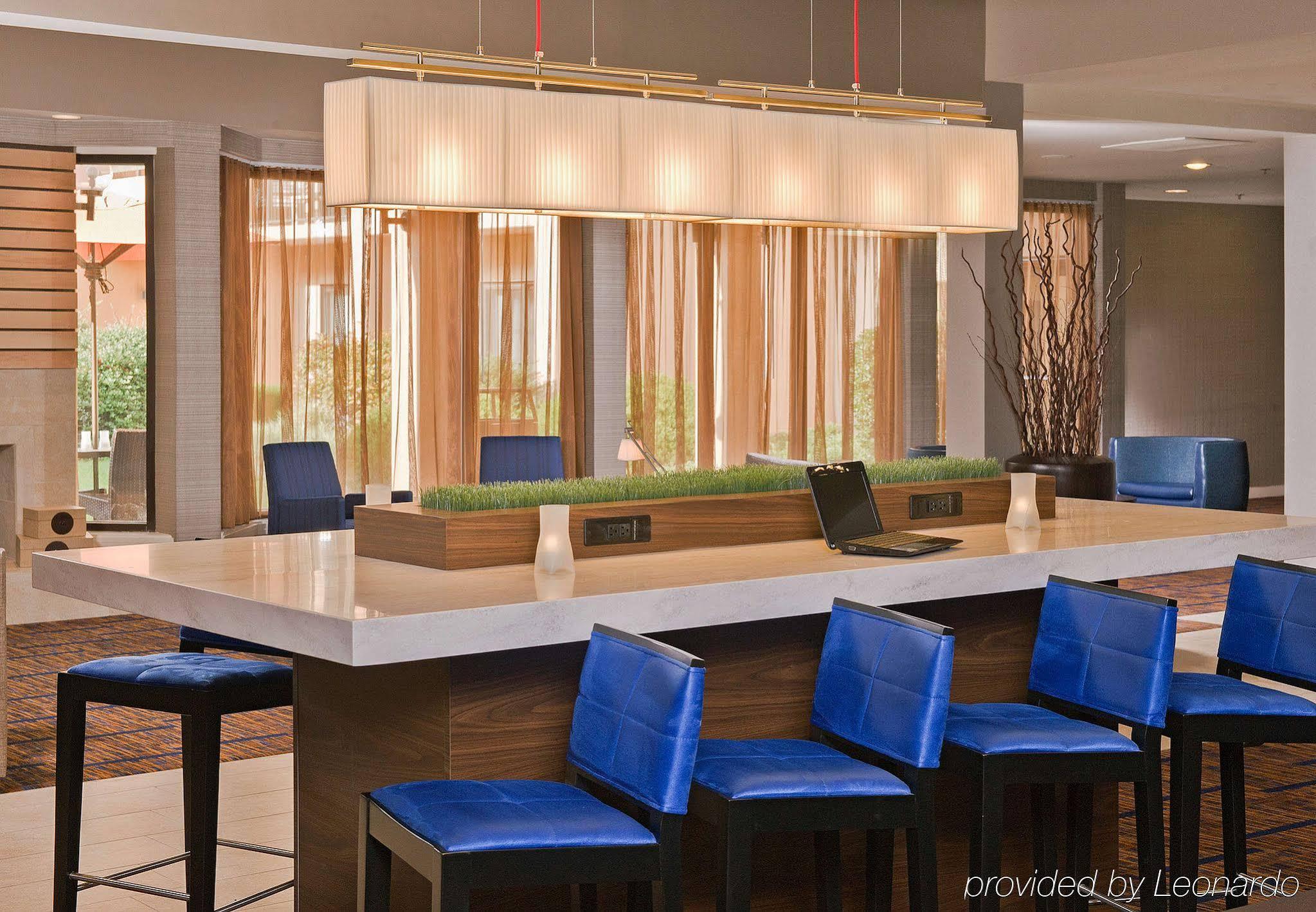 Courtyard By Marriott 3*