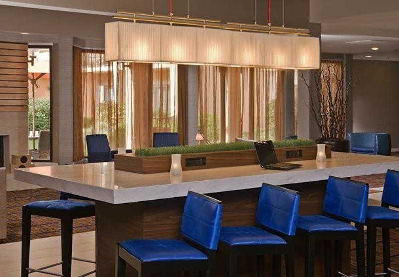 Hotel Courtyard By Marriott