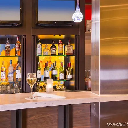 Courtyard By Marriott Mahwah 