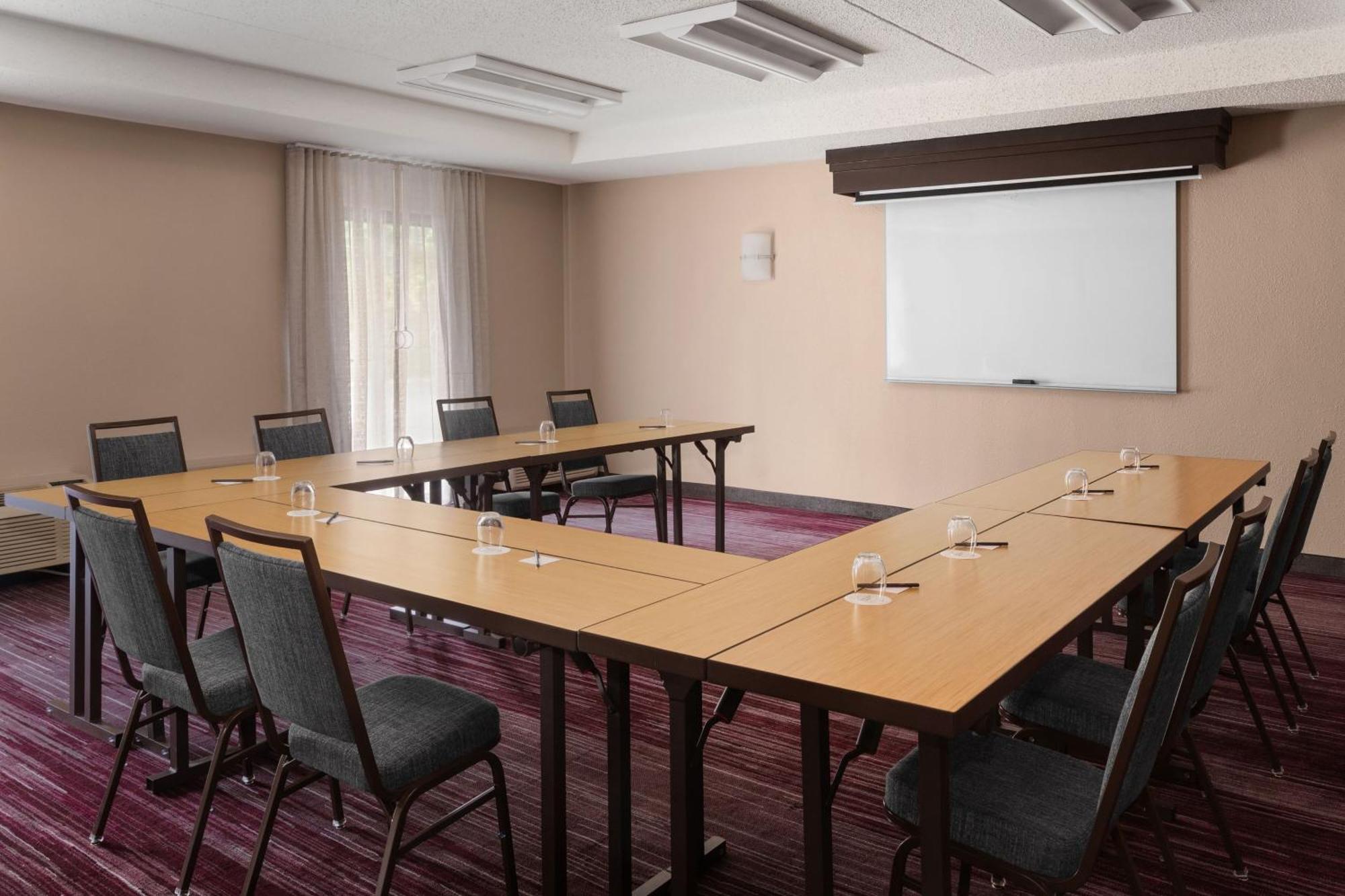 Courtyard By Marriott 3* Mahwah
