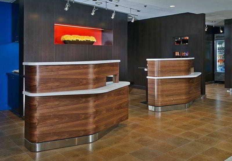 Courtyard By Marriott Hotel