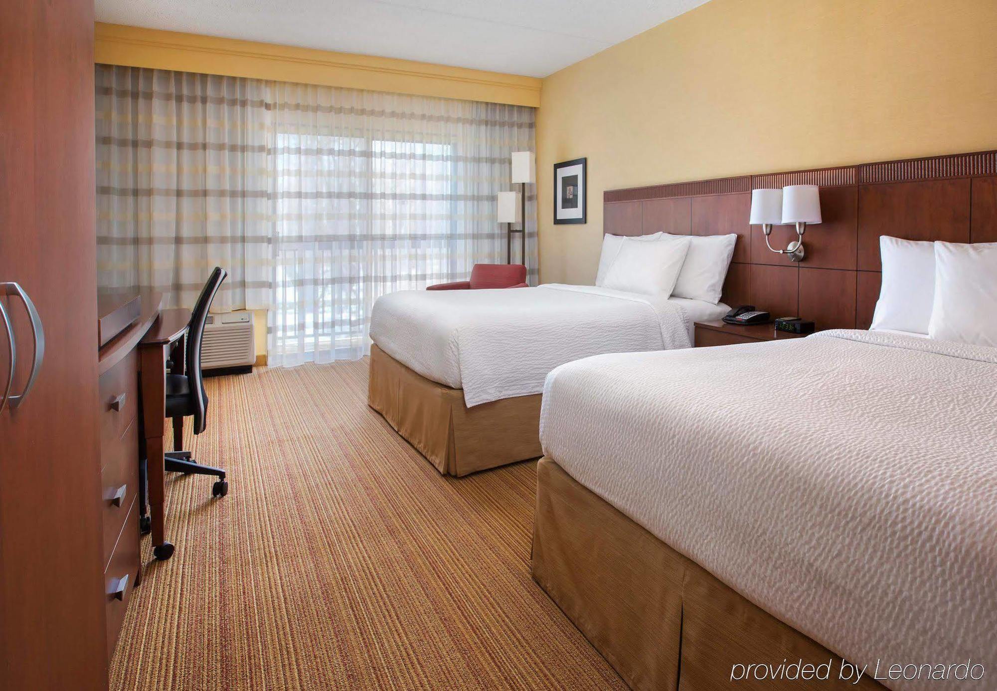 Hotel Courtyard By Marriott