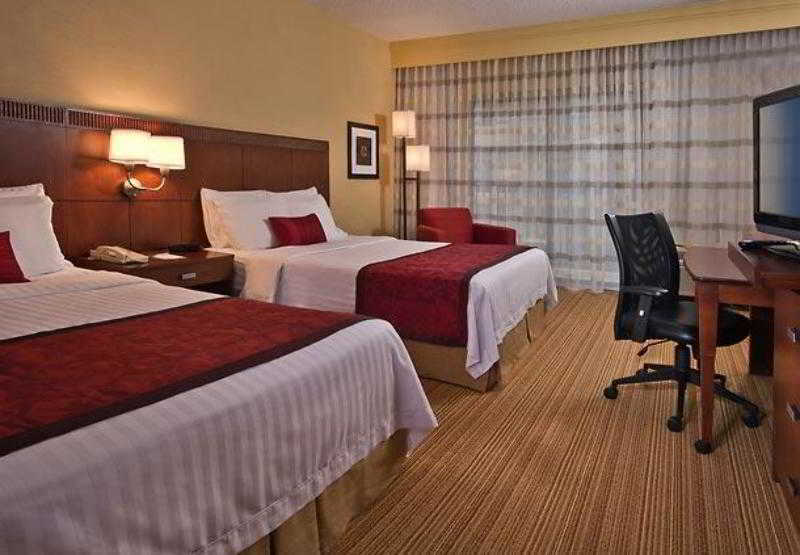 Hotel Courtyard By Marriott